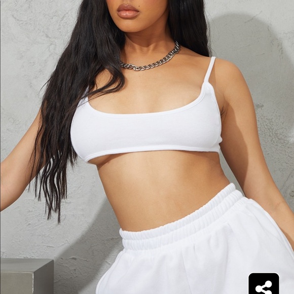 NWT Pretty Little Thing Scoop Neck Strappy Bralette - Picture 4 of 11